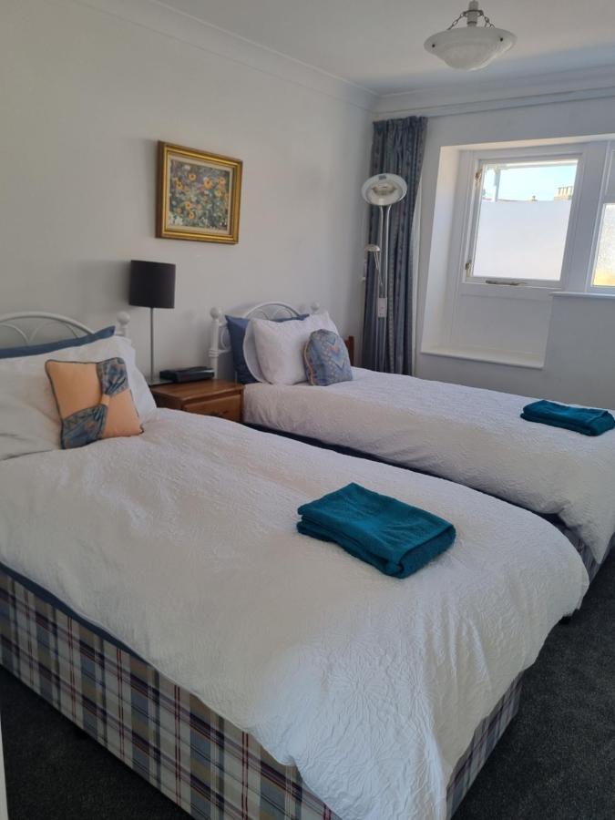 The Coach House- Stunning Detached Coastal Home, With One Car Parking Space, By Historic Deal Castle Kültér fotó